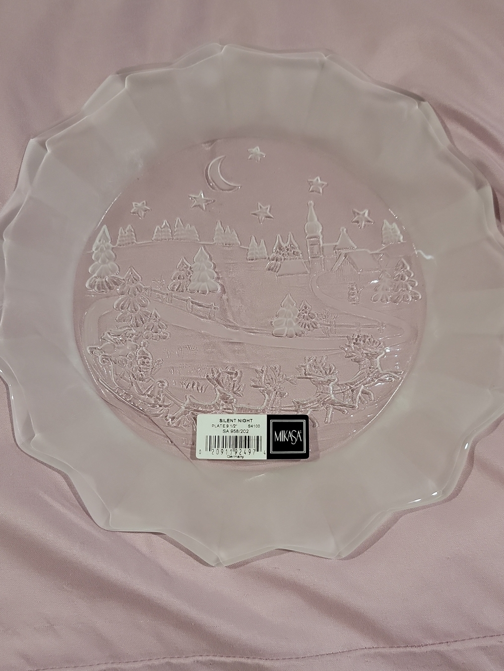 Mikasa Silent Night Frosted Clear Glass Holiday Plate New Holiday Christmas